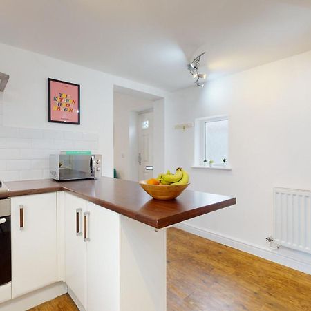 Cosy Cardiff Apartment And Patio Zewnętrze zdjęcie