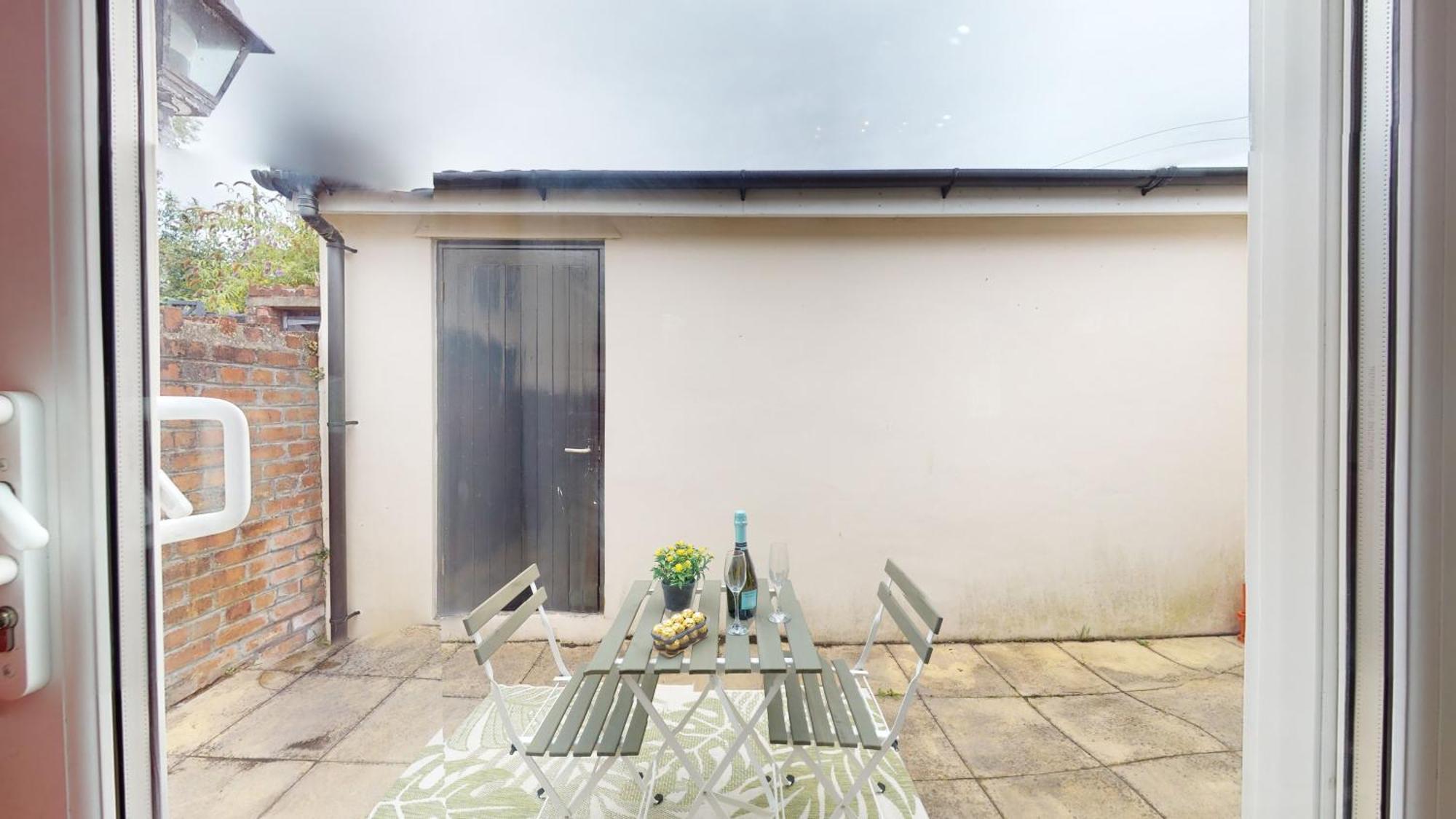 Cosy Cardiff Apartment And Patio Zewnętrze zdjęcie